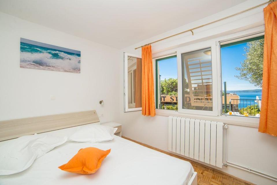 Apartmani Stipan Brela Exterior photo
